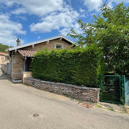 Maison Au Pied De La Roche Solutré-Pouilly Esterno foto